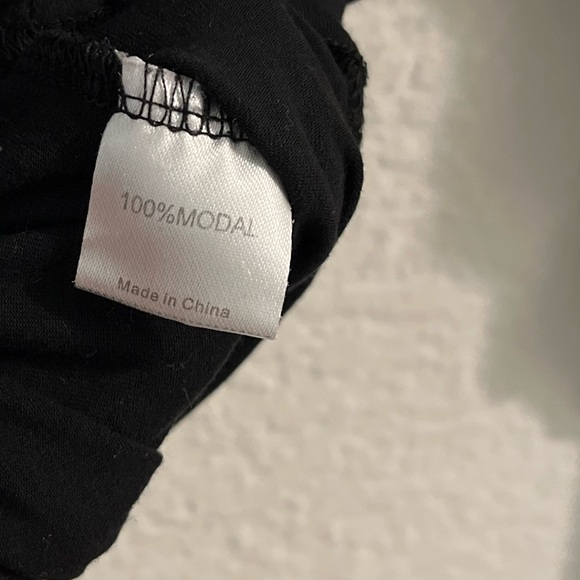 Elegant Black Off-Shoulder Cropped Women's Top XS Super Soft Modal - Picture 8 of 8